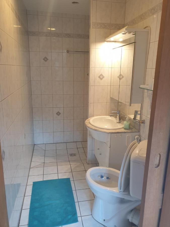 Rez De Chaussee - Erasme Bruxelles Esterno foto